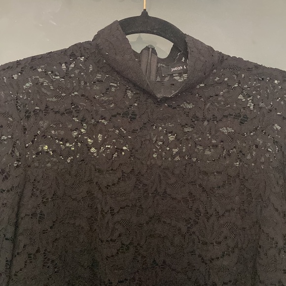 JUDITH & CHARLES black lace top size 8 - Picture 11 of 13